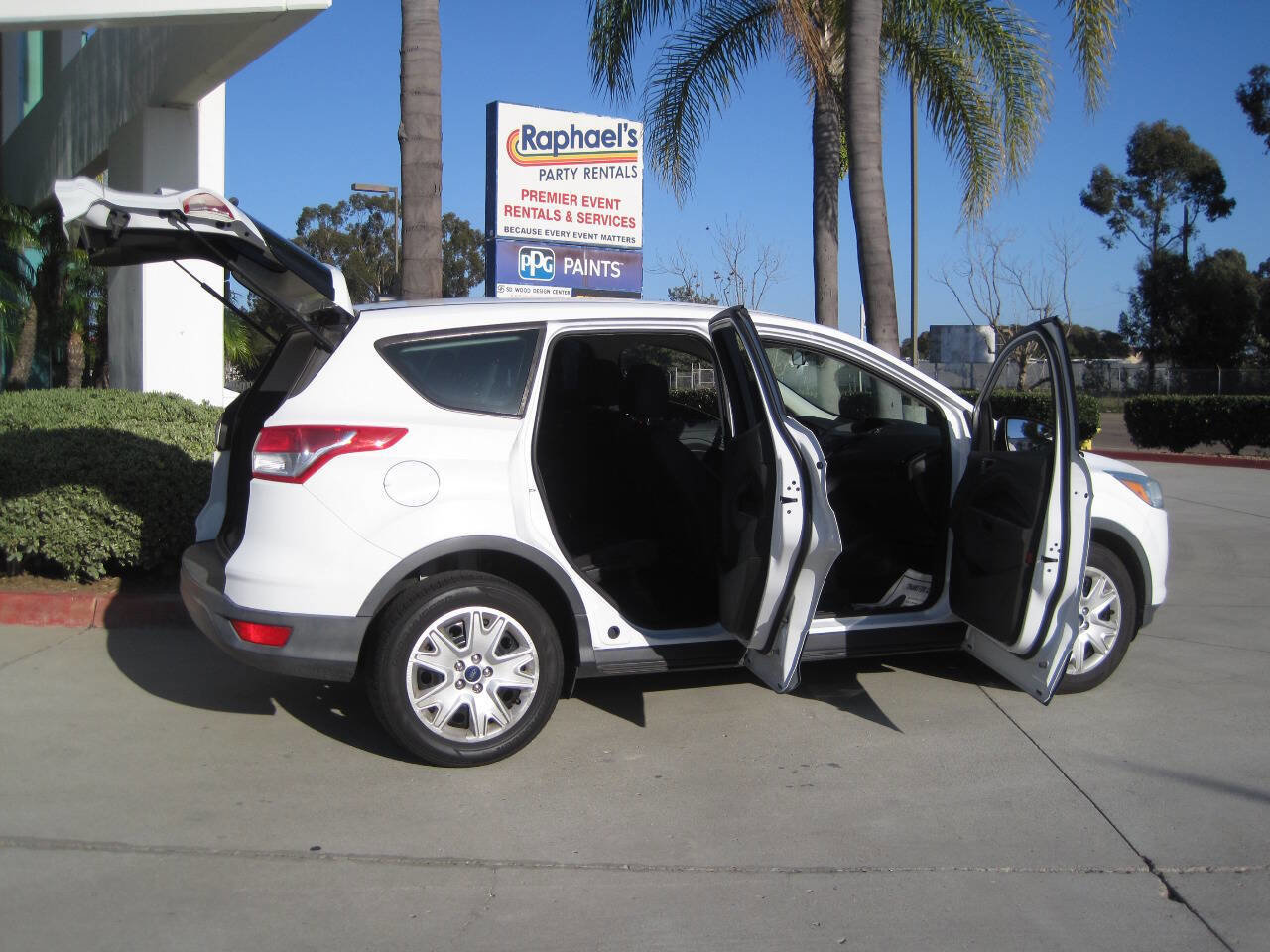 Used 2016 Ford Escape S FWD image 4