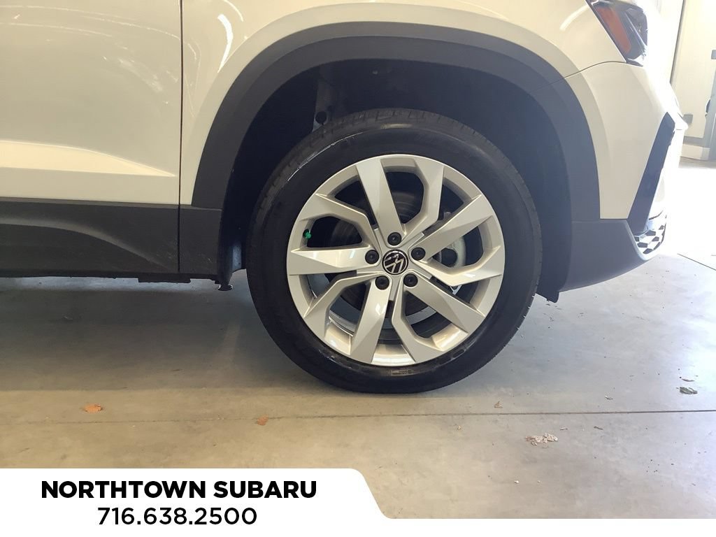 Used 2023 Volkswagen Taos S w/ Driver Assistance Package AWD/4WD image 28
