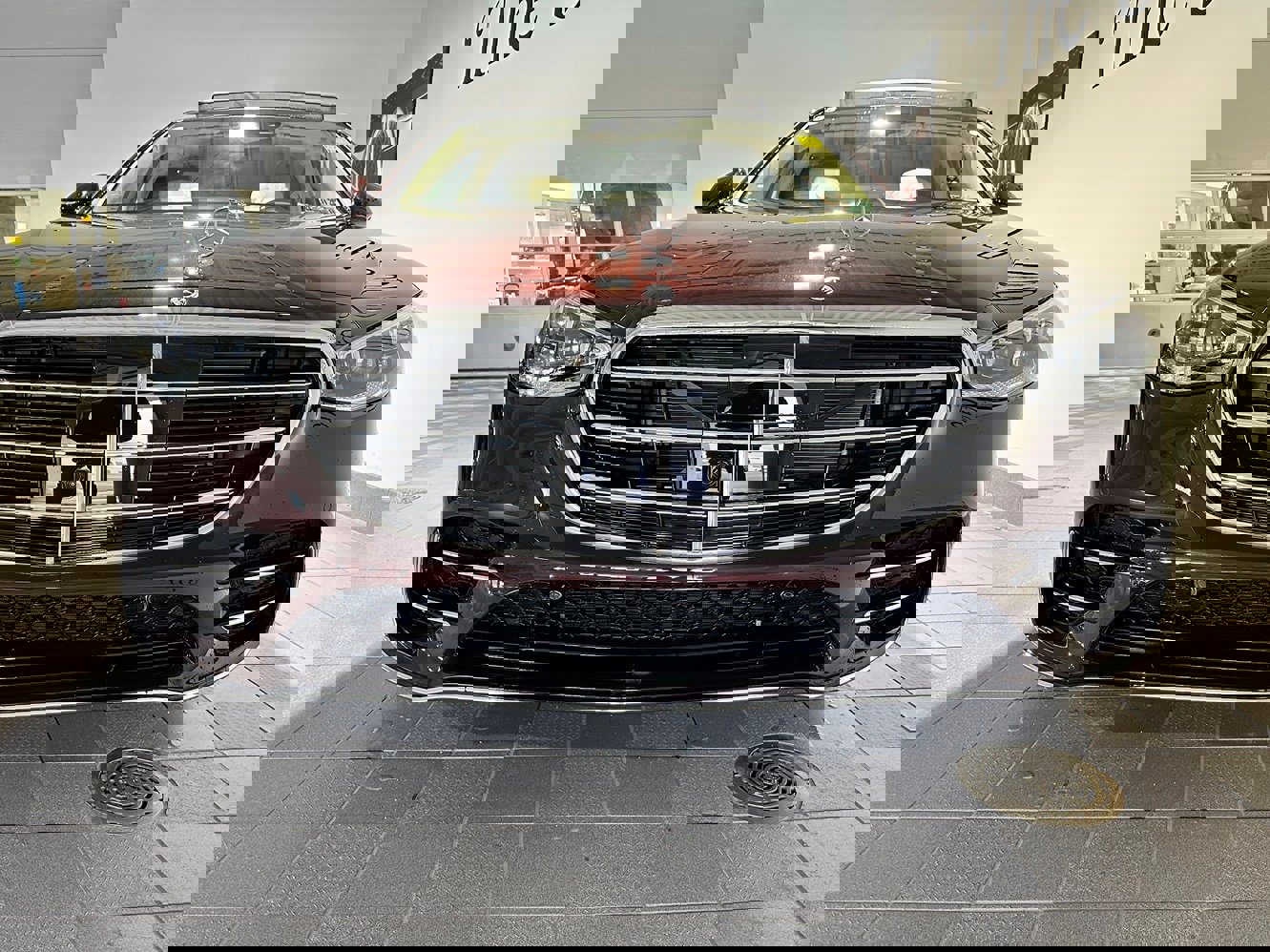 Used 2026 Mercedes-Benz S 580 4MATIC Sedan image 2