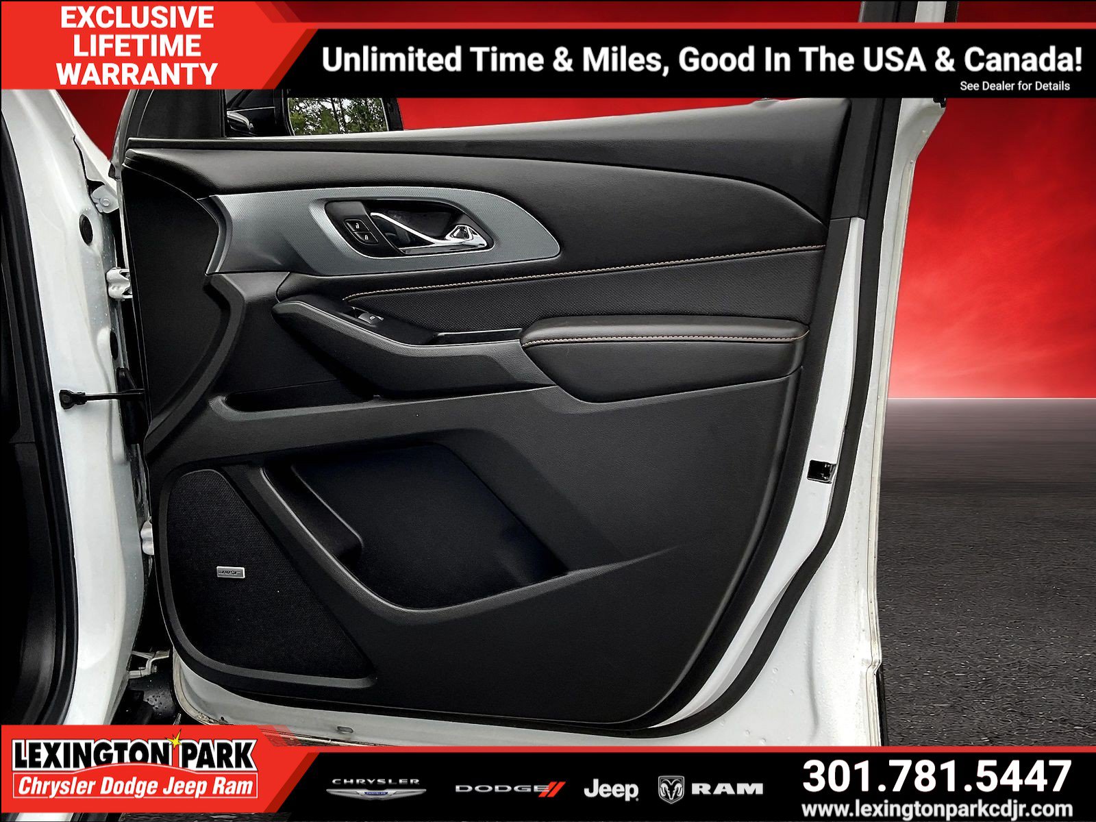 Used 2019 Chevrolet Traverse Premier w/ Redline Edition AWD/4WD image 27