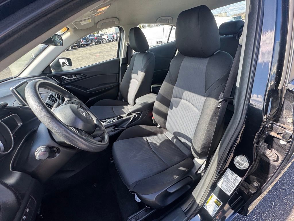 Used 2016 MAZDA MAZDA3 i Sport image 11