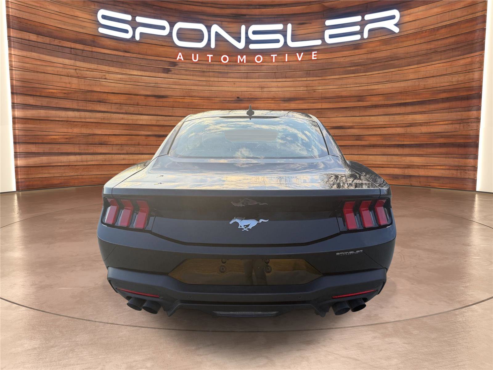 Used 2025 Ford Mustang Premium image 5