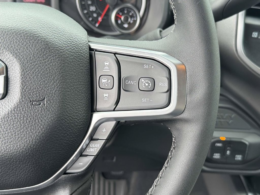 New 2026 RAM 2500 Big Horn AWD/4WD image 24