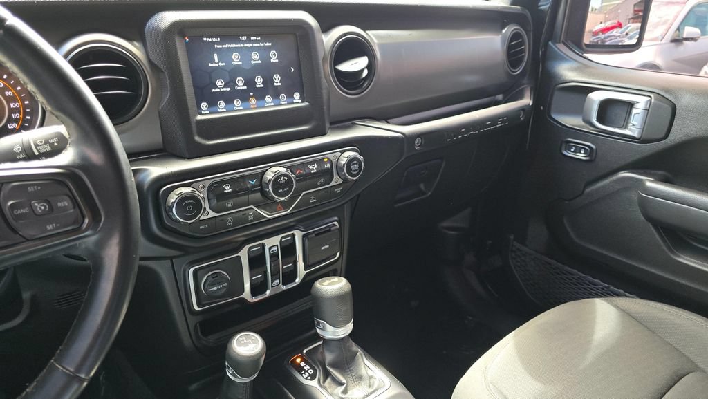 Used 2022 Jeep Wrangler Unlimited Sport AWD/4WD image 33