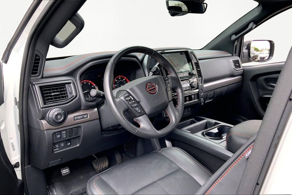 Used 2024 Nissan Titan PRO-4X w/ Off Road Protection Package image 12