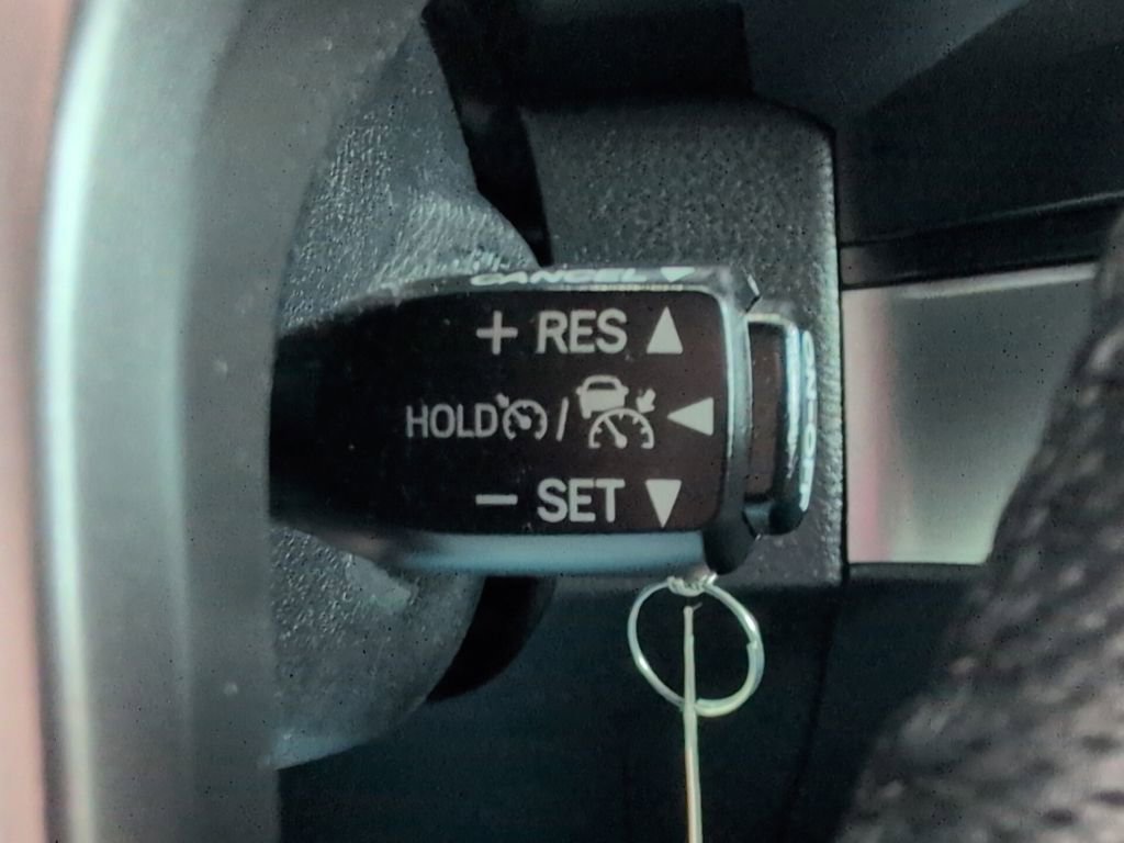 Used 2022 Toyota Tacoma SR5 w/ Technology Package RWD image 34