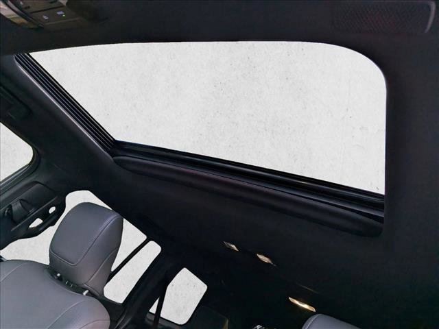 Used 2025 Lexus GX 550 w/ Cold Area Package image 13