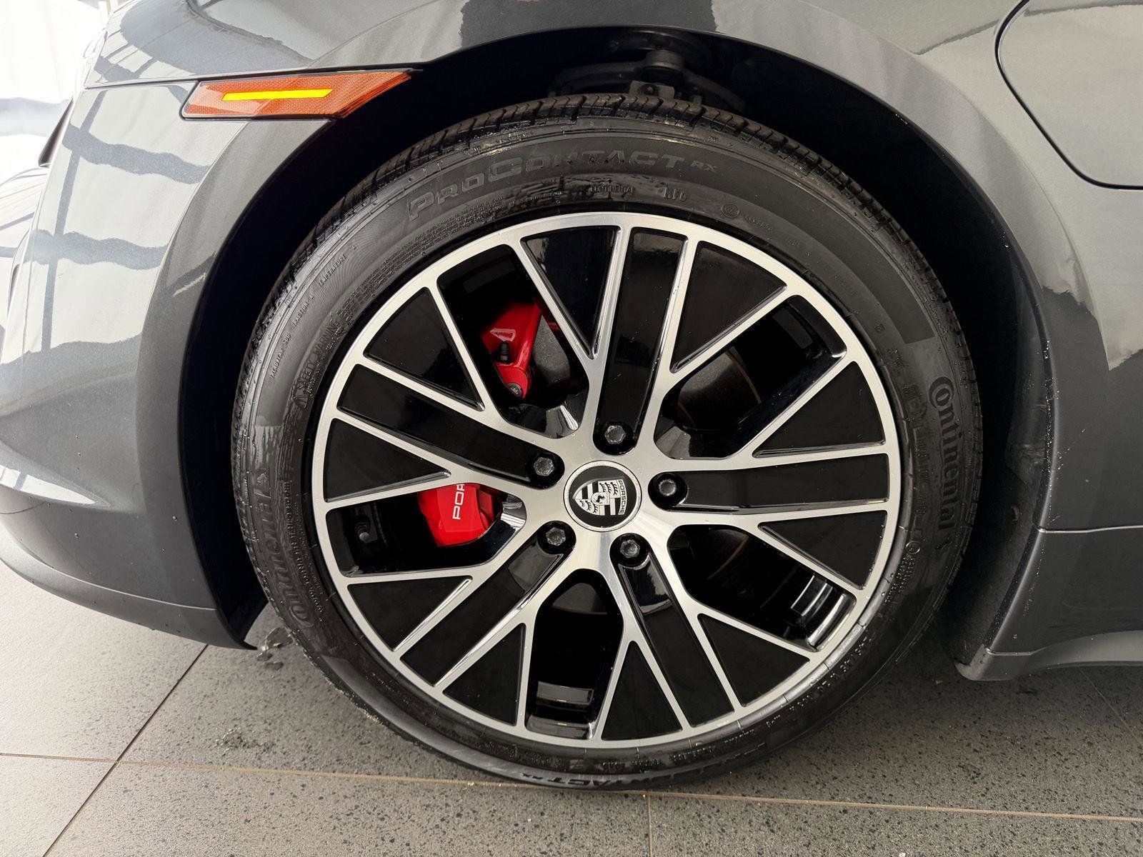 Used 2021 Porsche Taycan 4S image 10