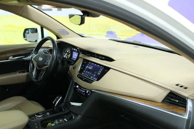 Used 2021 Cadillac XT5 Premium Luxury w/ Platinum Package AWD/4WD image 11