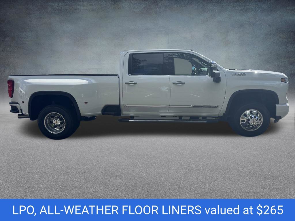 New 2026 Chevrolet Silverado 3500 High Country w/ High Country Premium Package AWD/4WD image 7
