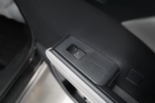 Used 2023 Toyota Highlander XLE image 76