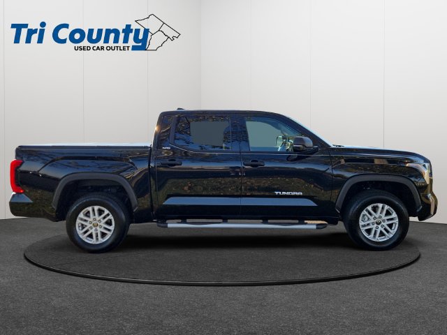 Used 2024 Toyota Tundra SR5 w/ SR5 Convenience Package AWD/4WD image 9