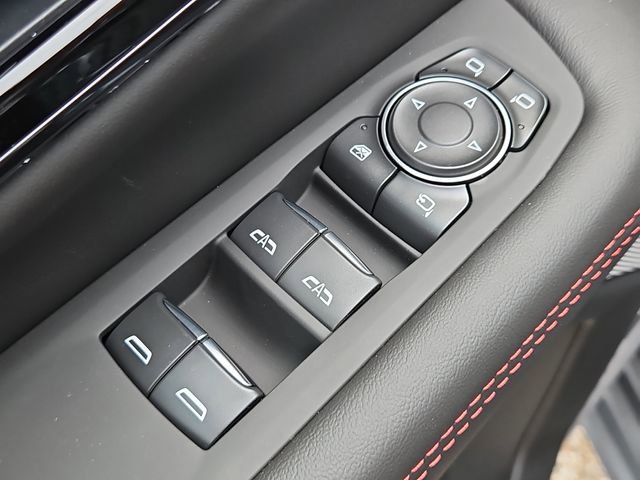 New 2026 GMC Yukon AT4 Ultimate AWD/4WD image 14