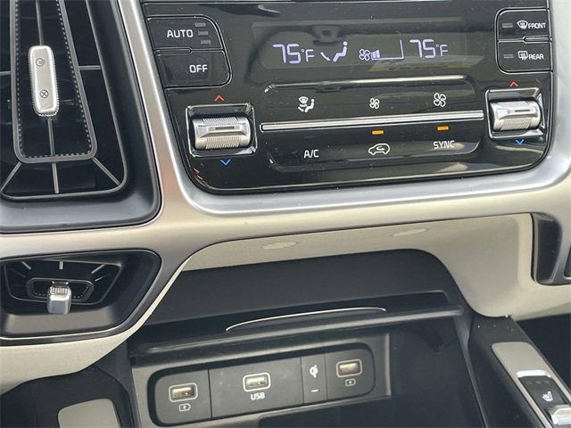 Certified 2023 Kia Sorento S image 38