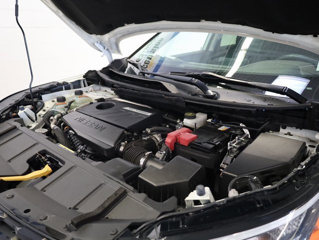 Used 2023 Nissan Rogue SV image 37
