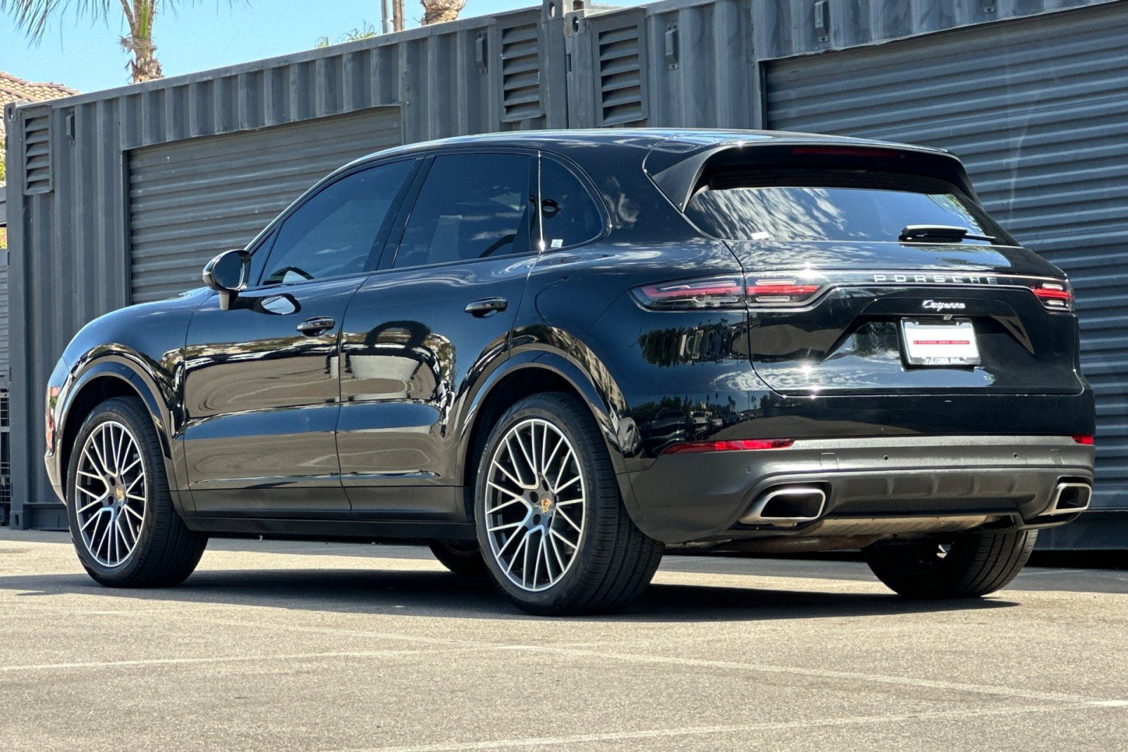 Certified 2023 Porsche Cayenne AWD/4WD image 3