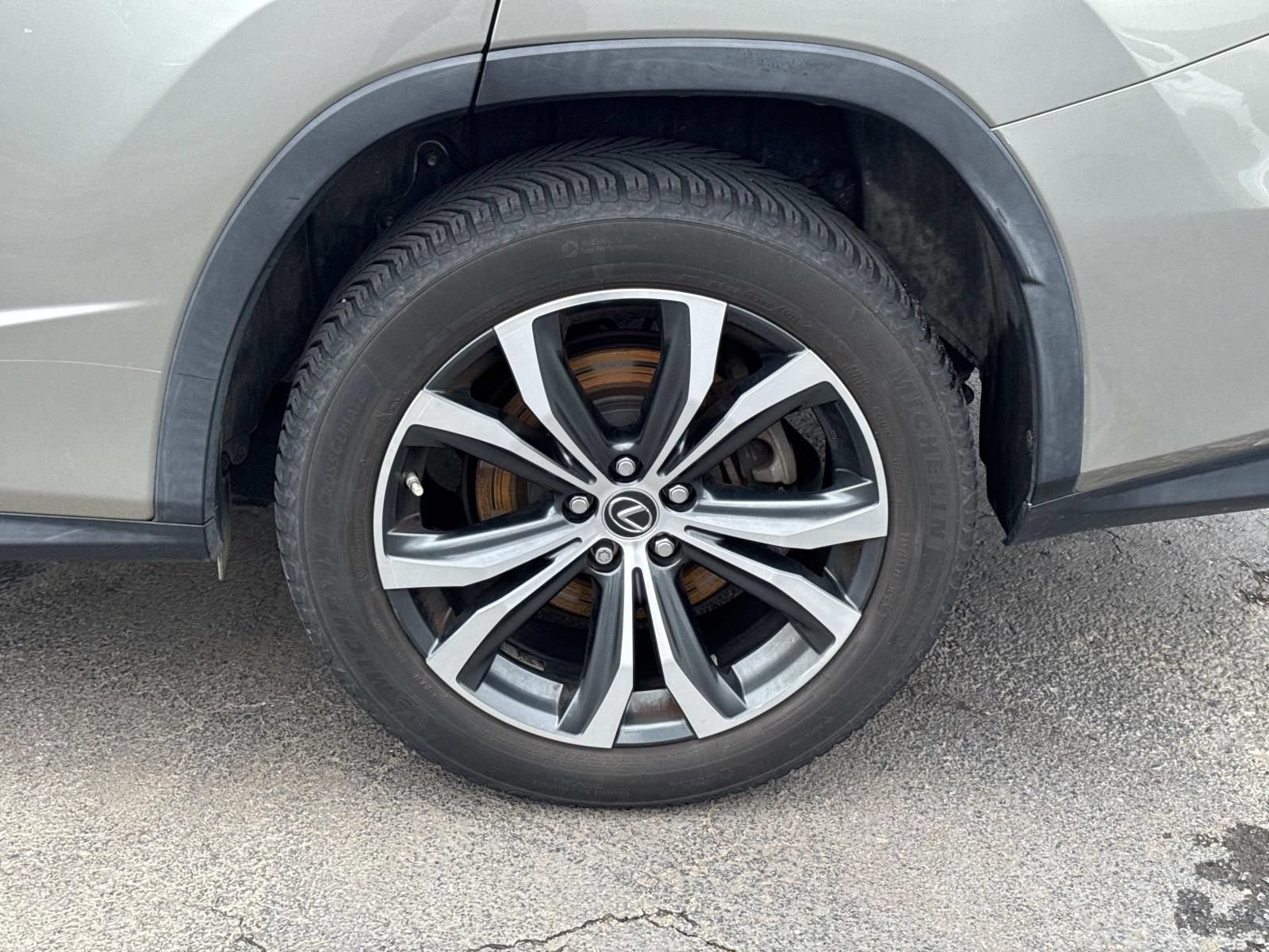 Used 2021 Lexus RX 350L FWD w/ Premium Package image 3