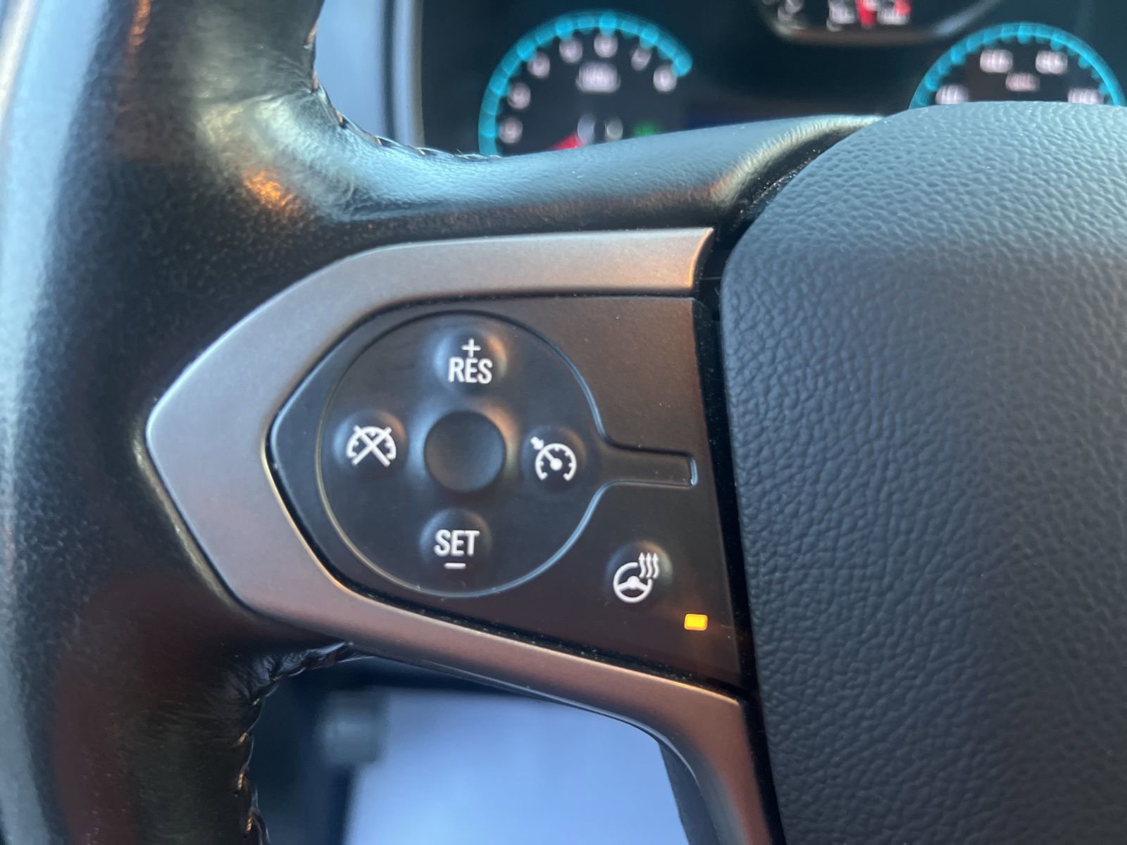 Used 2022 Chevrolet Colorado Z71 w/ Z71 Midnight Edition image 29