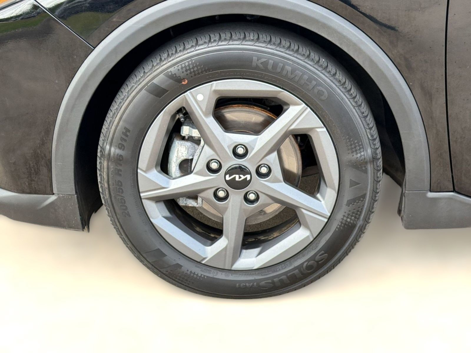 Used 2025 Kia K4 LXS FWD image 12