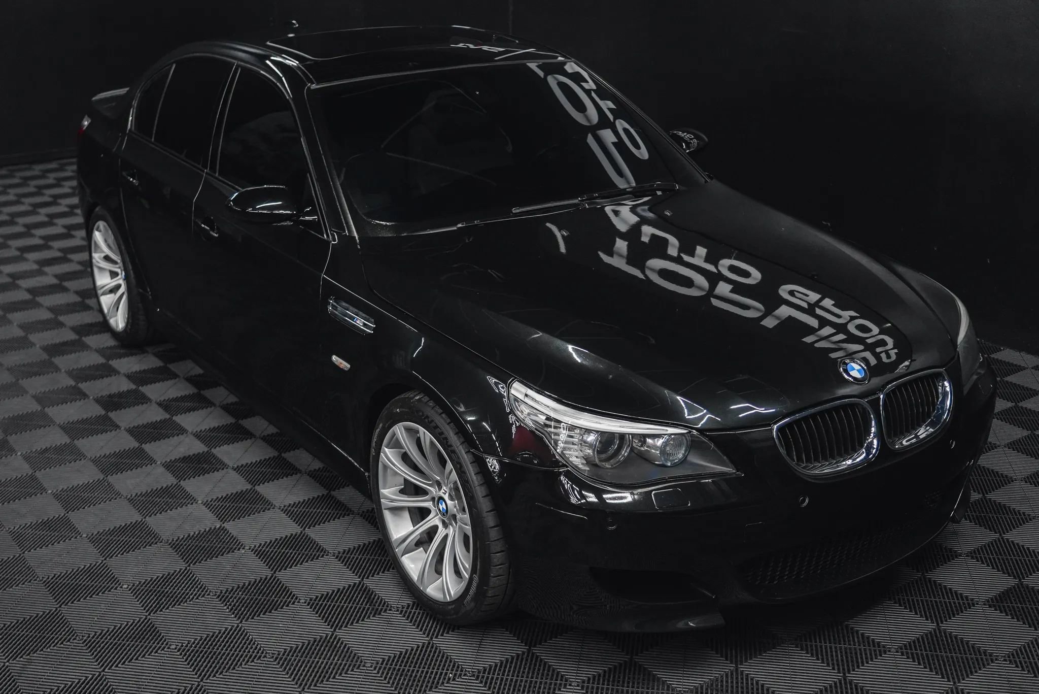 Used 2008 BMW M5 RWD image 25