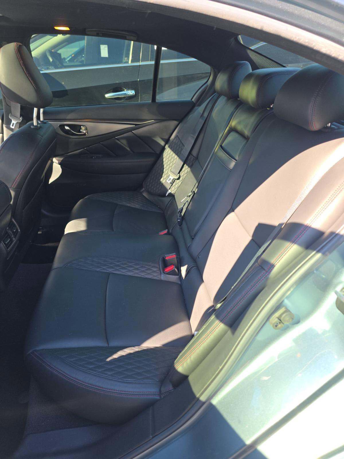 Used 2018 INFINITI Q50 Red Sport 400 w/ Sensory Package (Sport) image 9