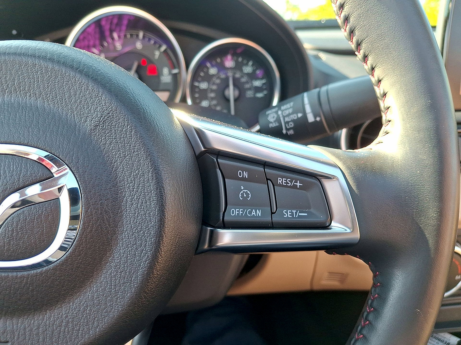 Used 2019 MAZDA MX-5 Miata Grand Touring w/ GT-S Package RWD image 18