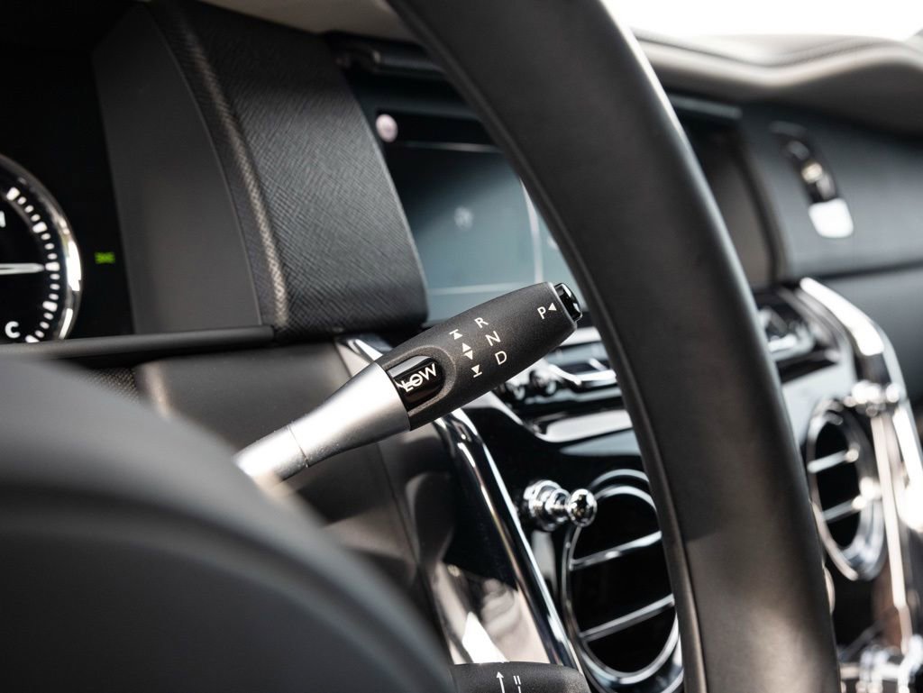 Certified 2021 Rolls-Royce Cullinan AWD/4WD image 36