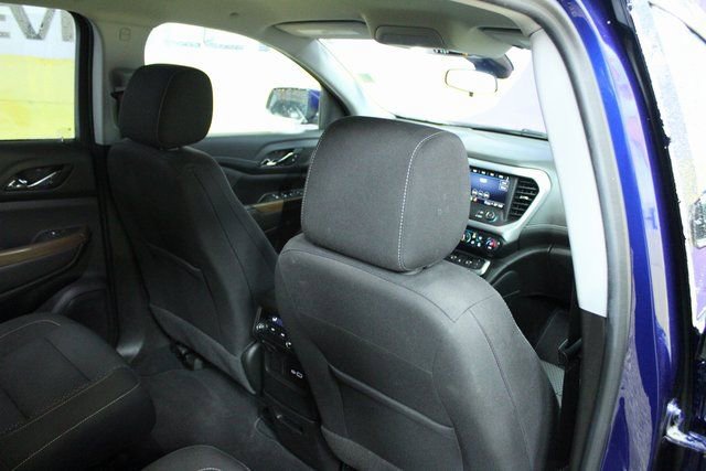 Used 2023 GMC Acadia SLE w/ Driver Convenience Package image 11
