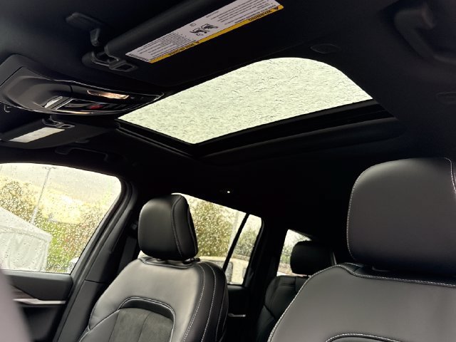 New 2026 Jeep Grand Cherokee Altitude AWD/4WD image 21