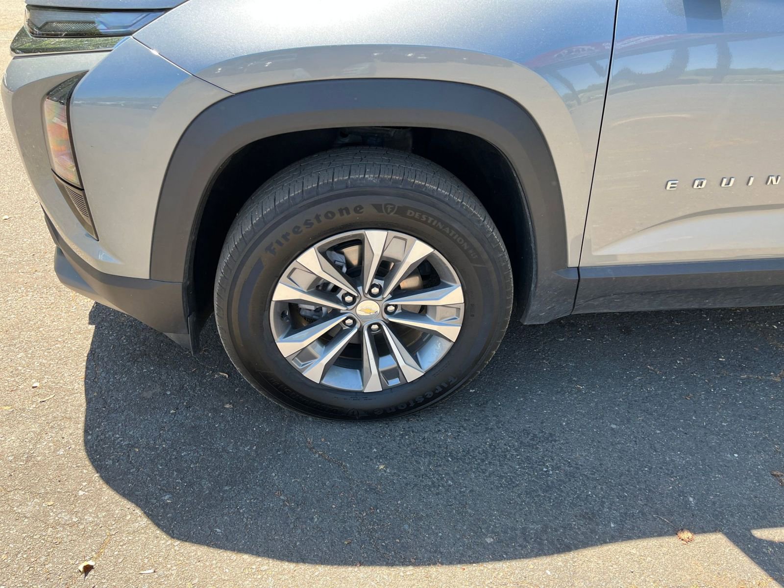 Used 2025 Chevrolet Equinox LT FWD image 30