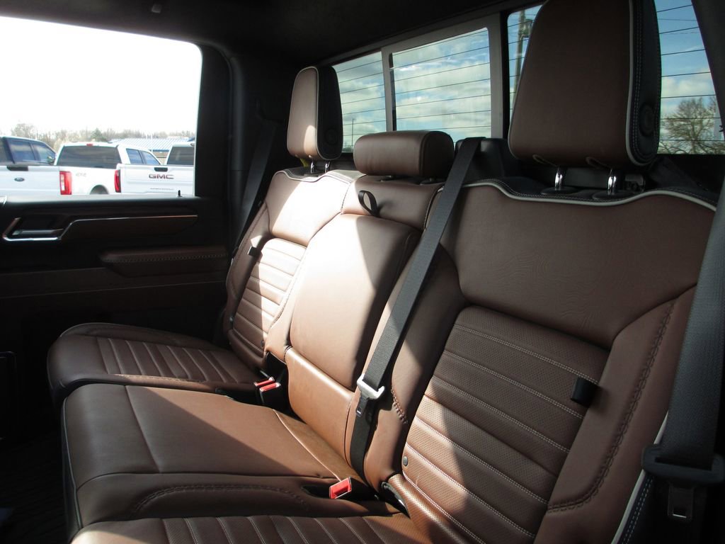 Used 2024 GMC Sierra 3500 Denali Ultimate image 23