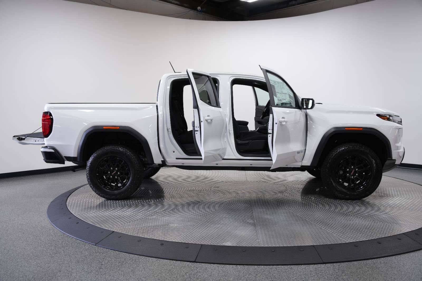 New 2026 GMC Canyon Elevation RWD image 11