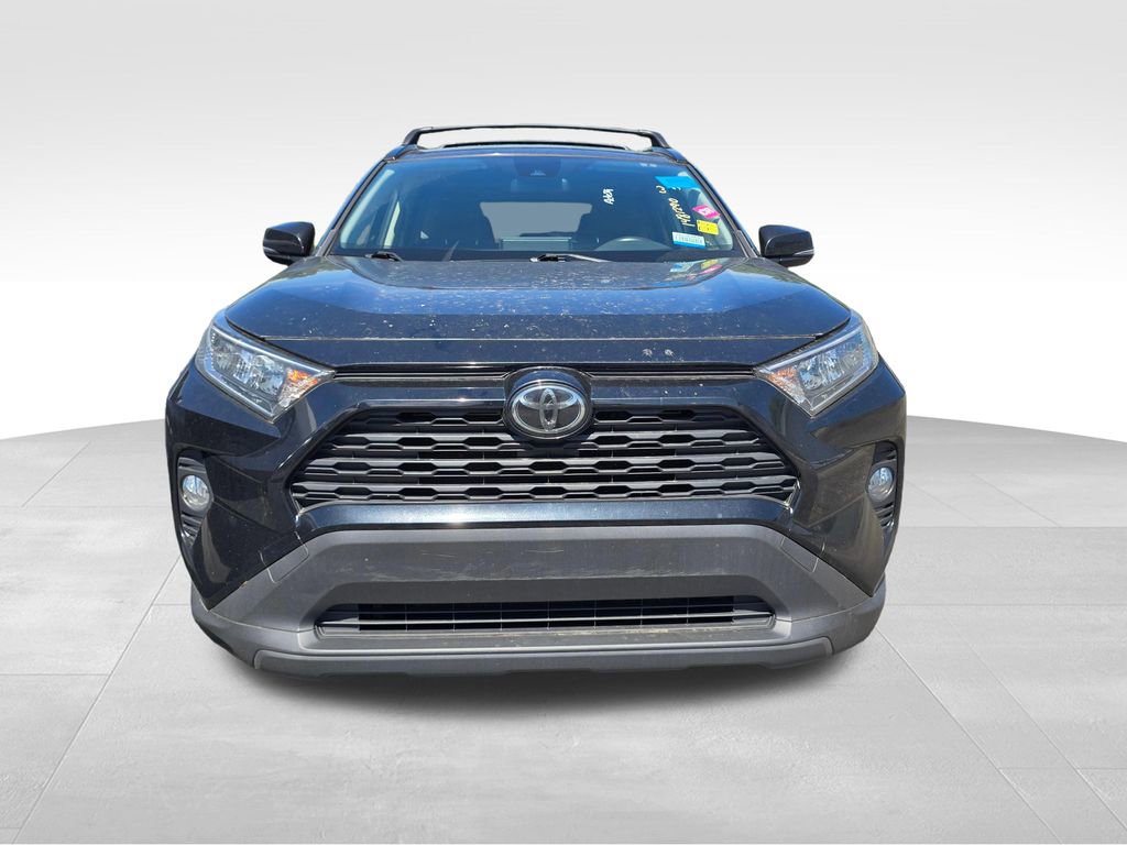 Used 2020 Toyota RAV4 XLE AWD/4WD image 6