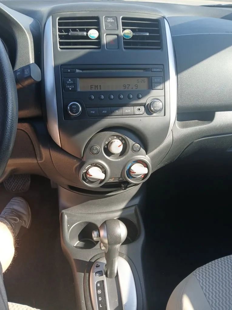 Used 2014 Nissan Versa Note SV FWD image 11