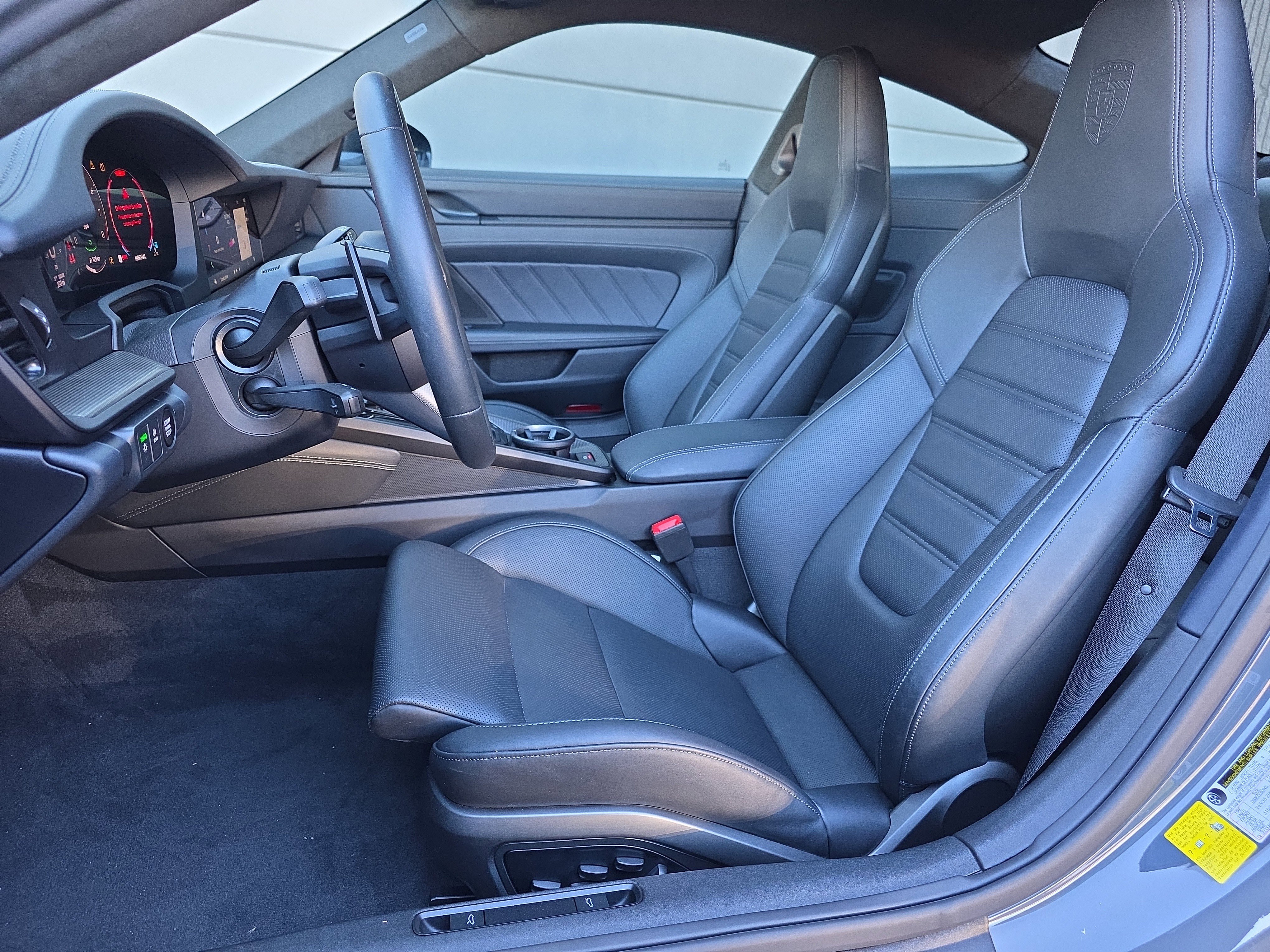 Certified 2025 Porsche 911 GTS image 5