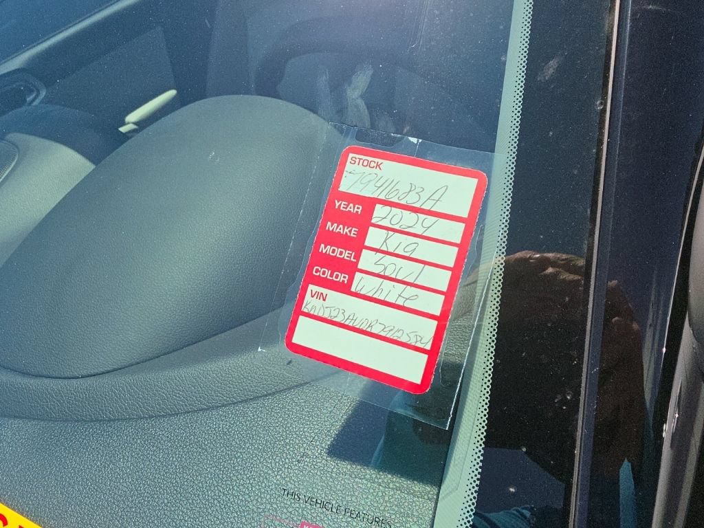 Certified 2024 Kia Soul LX FWD image 8