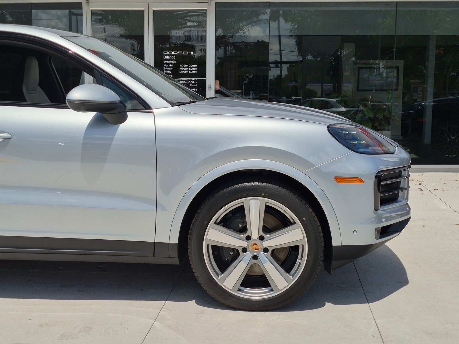 New 2026 Porsche Cayenne Coupe AWD/4WD image 11