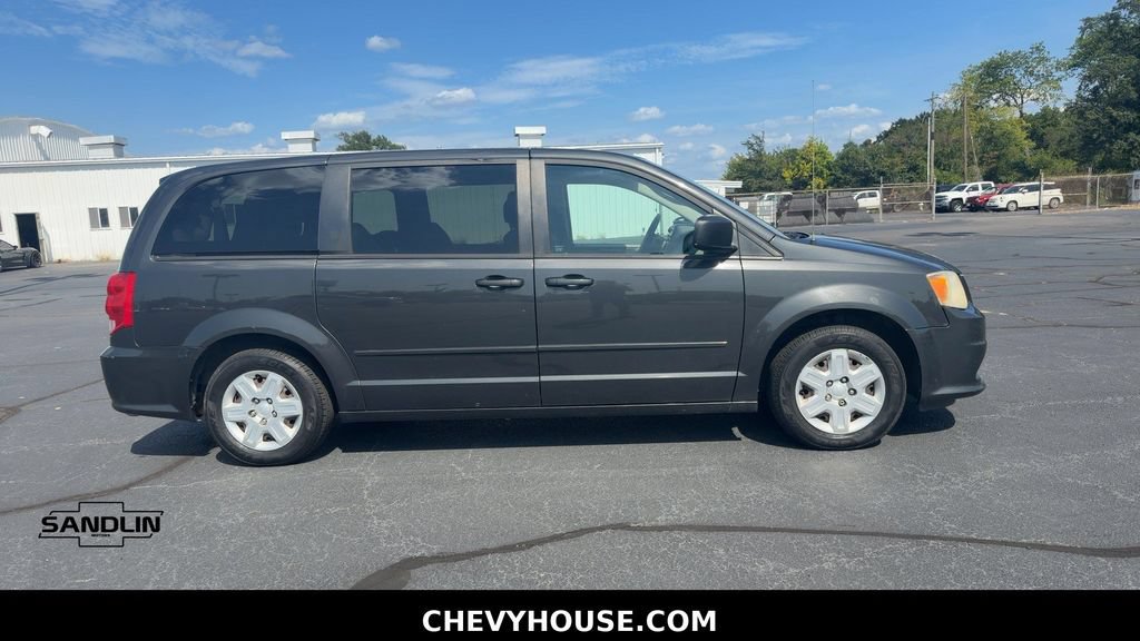 Used 2012 Dodge Grand Caravan SE FWD image 2