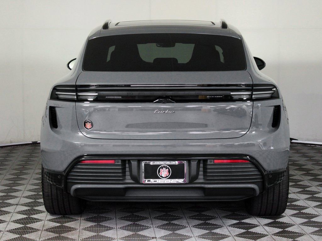 Certified 2025 Porsche Macan Turbo Electric AWD/4WD image 6