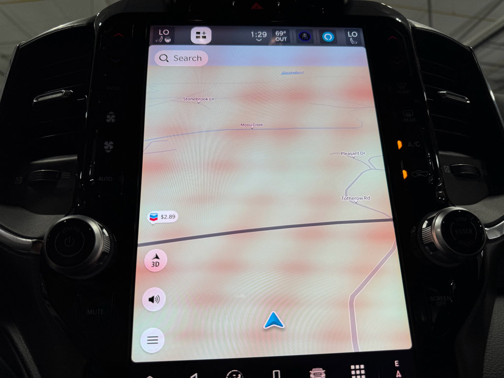 New 2025 RAM 4500 4x4 Crew Cab DRW w/ Laramie Trim Package image 33