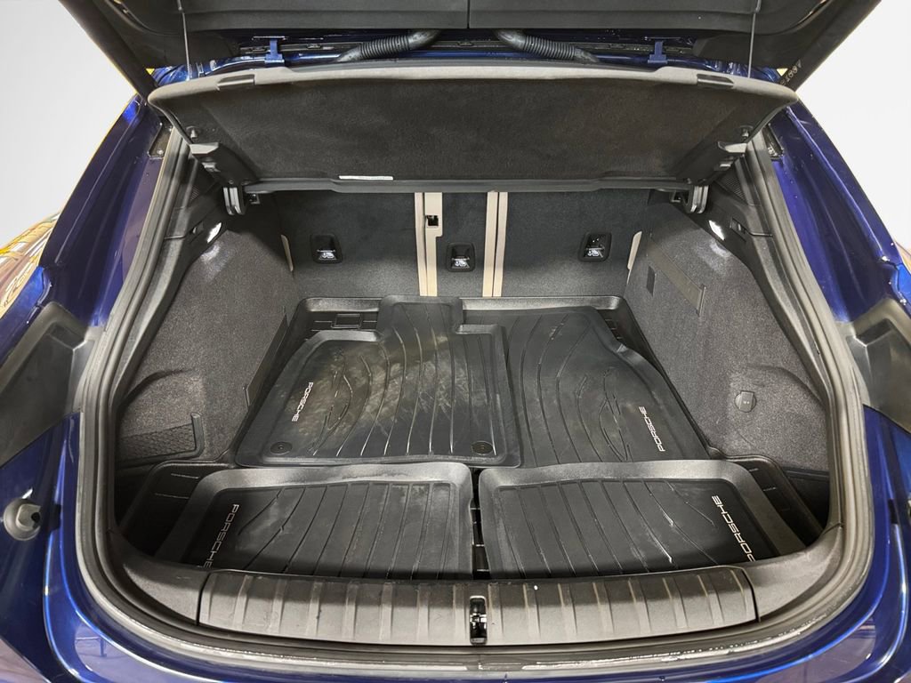 Used 2022 Porsche Taycan 4 Cross Turismo image 25