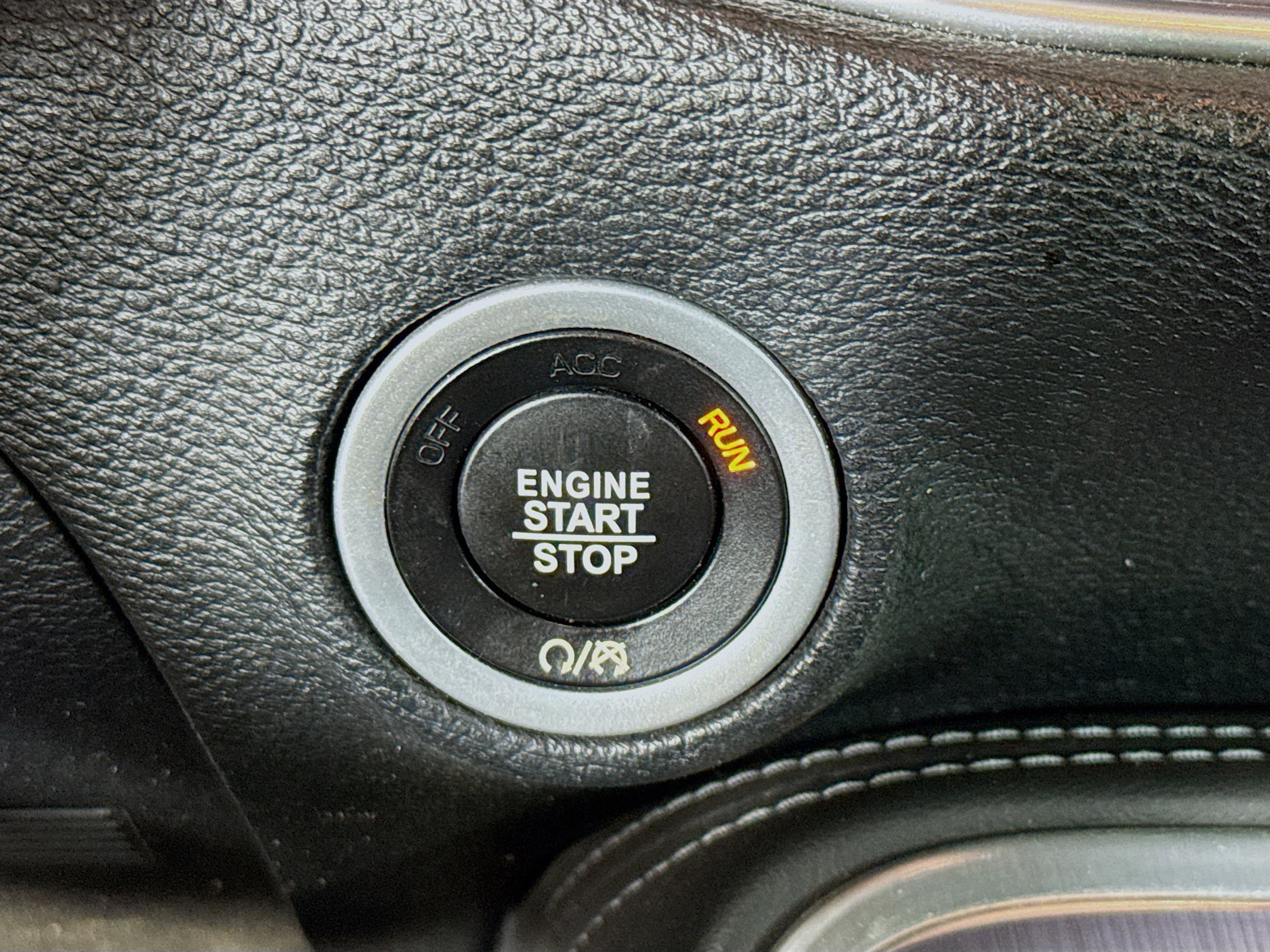 Used 2018 Dodge Challenger SXT w/ Blacktop Package image 20