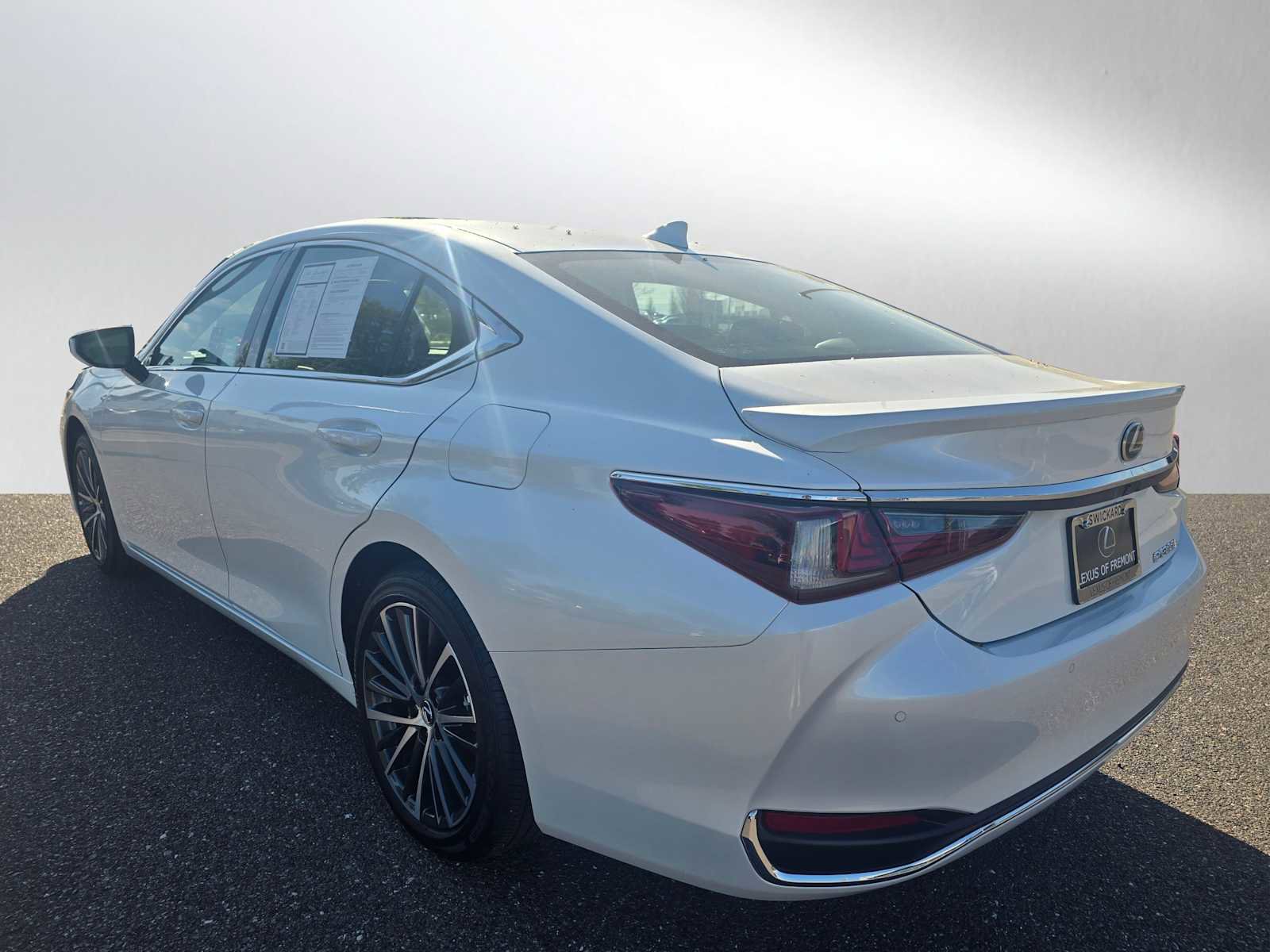 Certified 2025 Lexus ES 300h ES 300h w/ Premium Package image 5