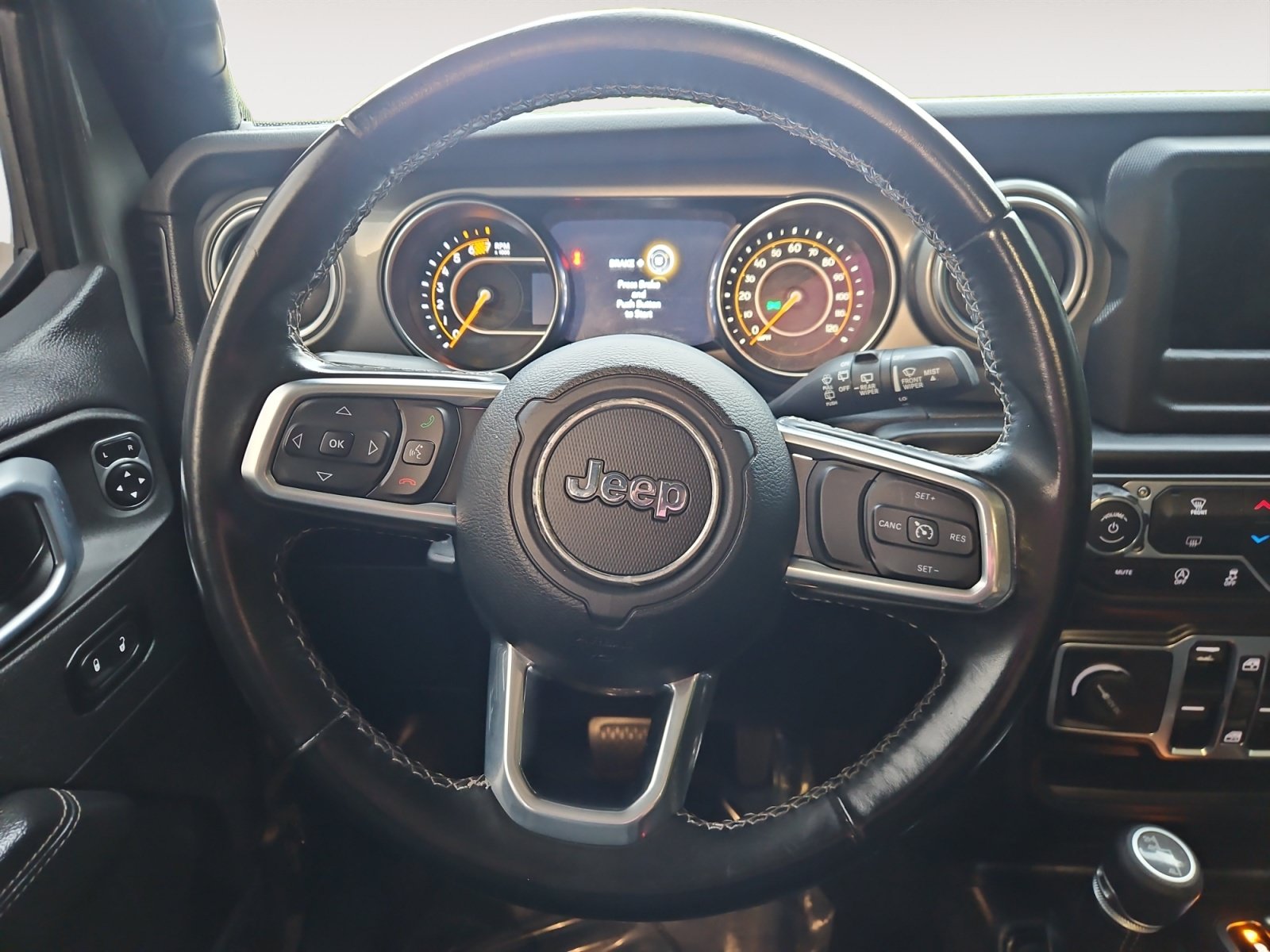 Used 2021 Jeep Wrangler Unlimited Sahara AWD/4WD image 12