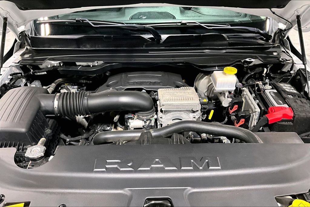 Used 2022 RAM 1500 Laramie AWD/4WD image 12