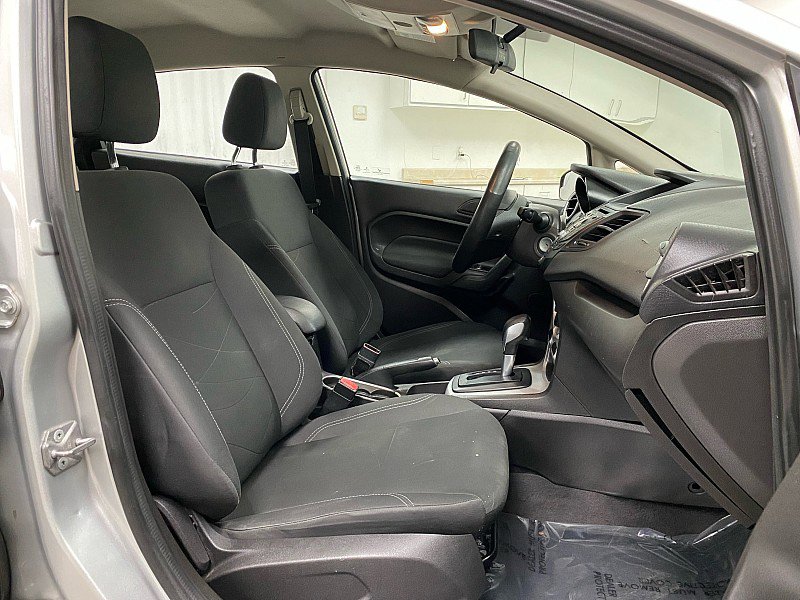 Used 2019 Ford Fiesta SE image 14
