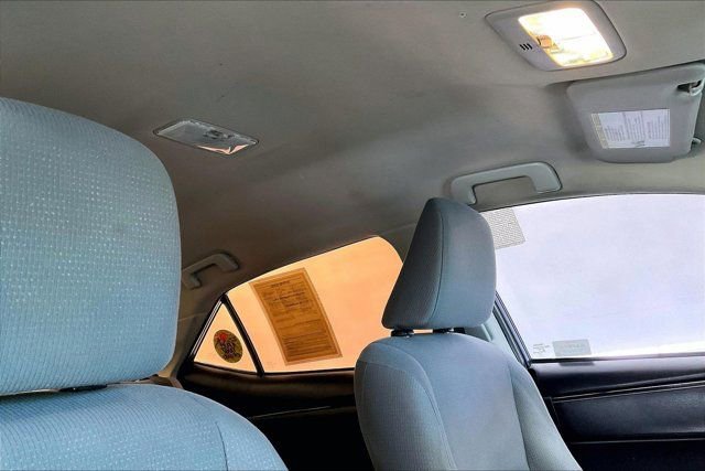Used 2017 Toyota Corolla L w/ Carpet Mat Package (TMS) image 25