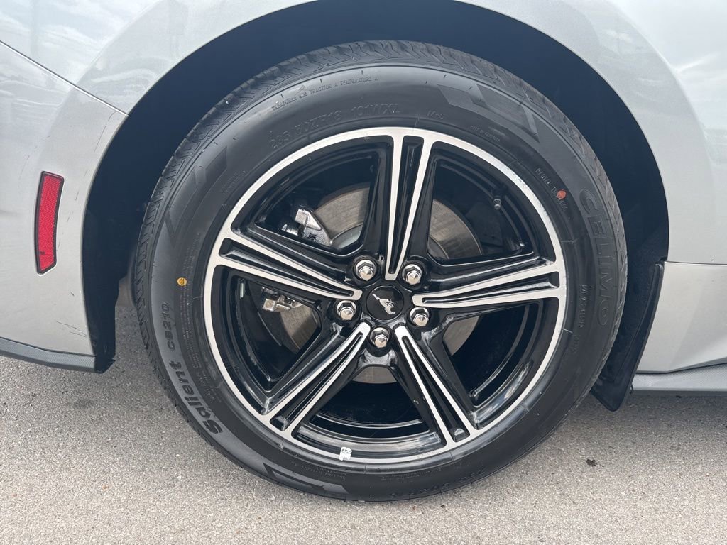 Used 2025 Ford Mustang Premium RWD image 26
