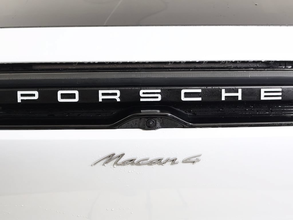 New 2026 Porsche Macan 4 Electric AWD/4WD image 10