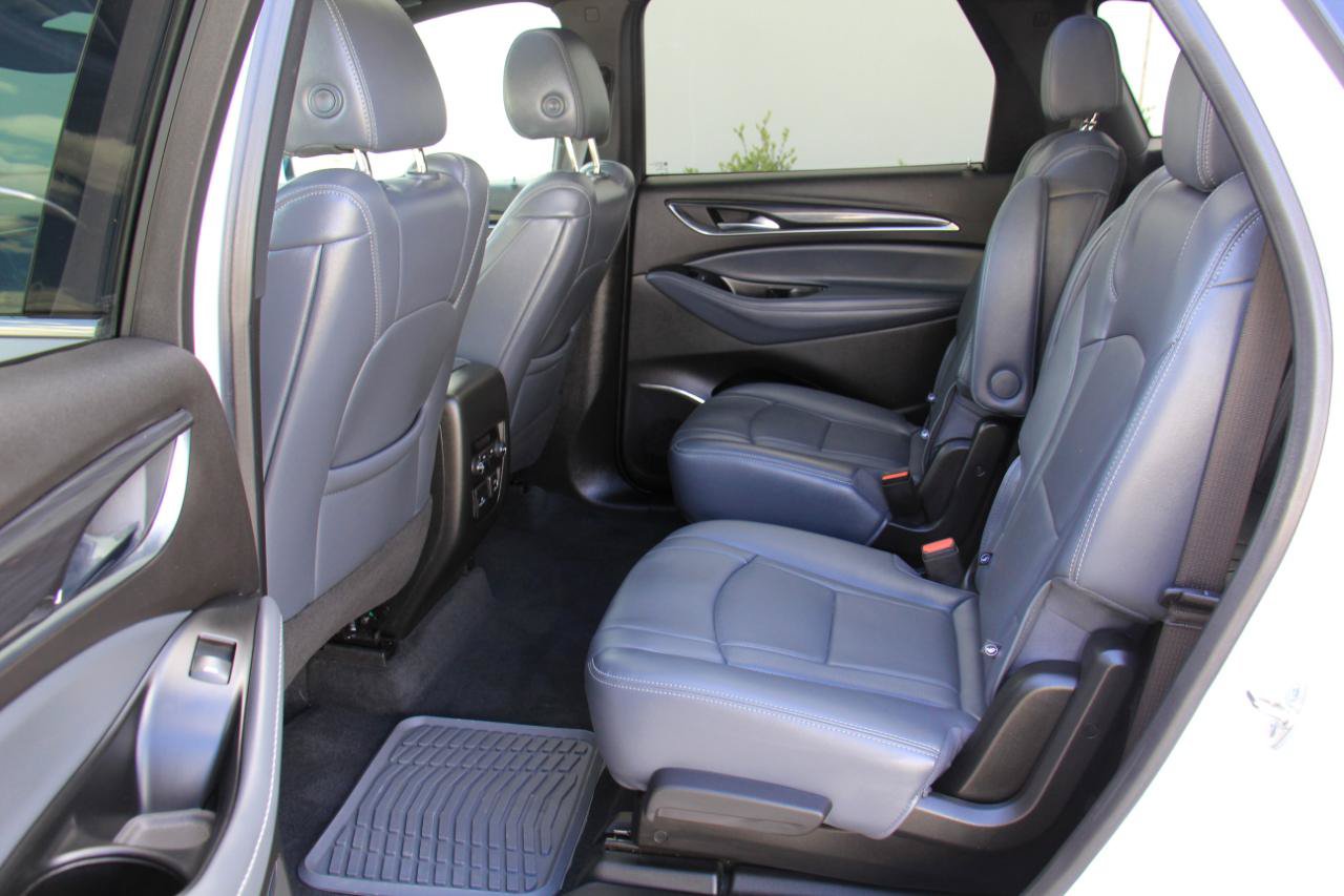 Used 2024 Buick Enclave Essence FWD image 25